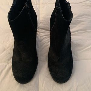 Sketchers black ankle boots